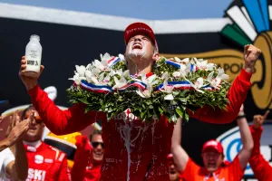 Marcus Ericsson rescata a Ganassi y gana la Indy 500; 9º lugar de Álex Palou