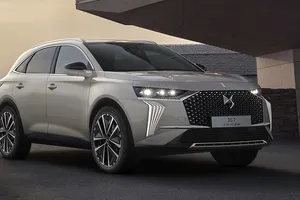 DS 7 2023, completa renovación para el SUV francés que renuncia al «apellido» Crossback