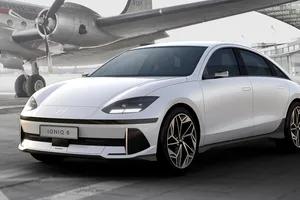 IONIQ 6, debuta el nuevo coche eléctrico de Hyundai que planta cara al Tesla Model 3
