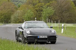 Echa un vistazo al interior del Porsche 911 Facelift ¡sin camuflaje!