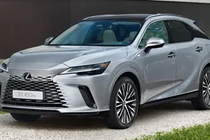 Todos los precios del nuevo Lexus RX 2023, el SUV híbrido estrena la quinta generación