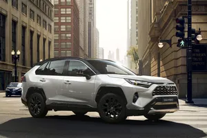 El Toyota RAV4 2023 aumenta el equipamiento con interesantes novedades