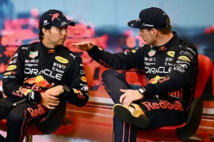Verstappen habla sobre cómo influirá el gran momento de Checo Pérez en su relación con el mexicano