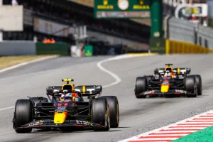 Pérez sufre con un RB18... ¿demasiado hecho para Verstappen? «Se me va de las manos»