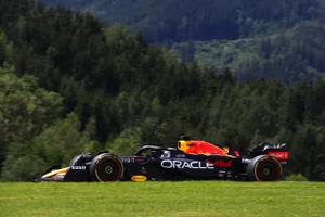 Golpe de autoridad de Verstappen en casa para llevarse la pole de Austria