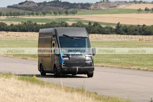 La nueva furgoneta eléctrica de Arrival, cazada en fotos espía en Alemania