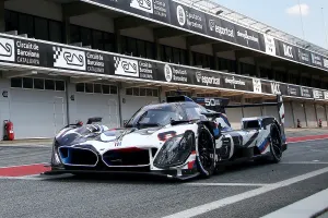 El BMW M Hybrid V8 completa un test de cinco días en Barcelona