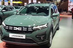 Dacia presenta el nuevo Jogger Hybrid, su primer coche híbrido barato