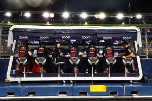 La propuesta de la FIA a Red Bull, el aluvión de críticas... y la esclarecedora posición de Fernando Alonso