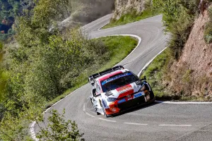 Sébastien Ogier pone la directa hacia la victoria en el Rally RACC