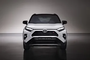 Nuevo Toyota RAV4 GR SPORT, el SUV suma más deportividad con un tratamiento cosmético