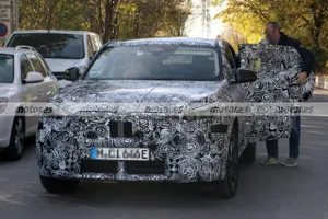 El nuevo BMW X2 también ¡será eléctrico!, ¡primeras fotos espía del iX2 2024 en pruebas
