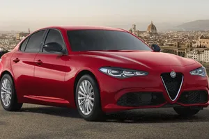 La versión más barata del nuevo Alfa Romeo Giulia, ¿es un rival temido por el BMW Serie 3?