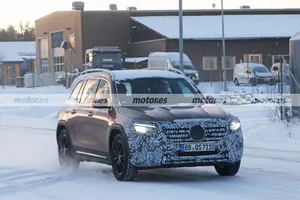 El Mercedes GLB Facelift descubre su nueva imagen en las pruebas de invierno