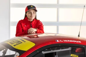 Lilou Wadoux se convierte en la primera mujer en el programa oficial de Ferrari en GT