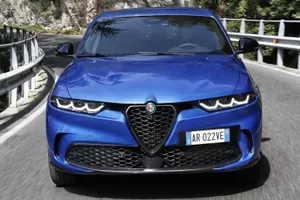 Alfa Romeo confirma la llegada de un coche grande y eléctrico: «Estamos trabajando en ello»