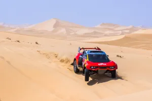 Las estrellas del rally-raid miden fuerzas en el Abu Dhabi Desert Challenge