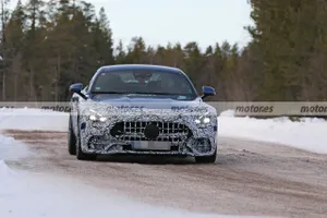 Avistado más destapado el nuevo Mercedes-AMG GT 43, el cuatro cilindros del novedoso coupé 2+2