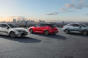 Dos modelos de Toyota lideran el ranking mundial de ventas en 2022 con Tesla pisando los talones