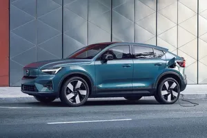 Volvo no bajará los precios de sus eléctricos, los proveedores de Tesla mucho más preocupados
