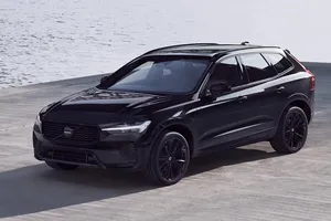 El Volvo XC60 Black Edition hace del negro una fusión de elegancia y deportividad