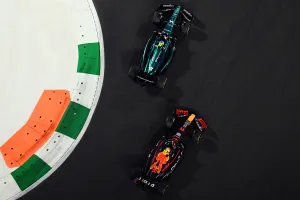 Aston Martin se resiste a rendirse: «La temporada es larga. No creo que Red Bull mantenga la distancia»