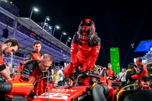 Carlos Sainz: Ferrari ya ha identificado la causa del problema de un SF-23 que «se come vivos los neumáticos»