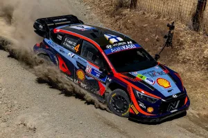 Esapekka Lappi se sitúa al frente del Rally de México en la bochornosa actuación de M-Sport