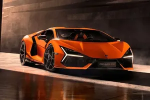 El nuevo Lamborghini Revuelto llega pisando fuerte, el primer PHEV con +1000 CV en el relevo del Aventador