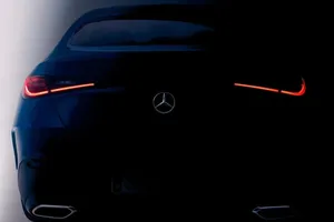 El nuevo Mercedes GLC Coupé 2023 muestra por primera vez su trasera, y confirma su fecha de presentación