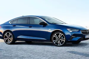 Opel finaliza la producción del popular Insignia y se prepara para lanzar su relevo 100% eléctrico