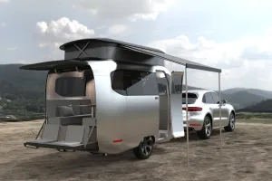 La caravana de Porsche y Airstream combina lujo y confort para dos, perfecta para SUV y coches eléctricos