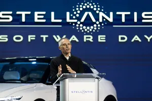 Baterías pequeñas y menos autonomía, Stellantis señala el camino para hacer coches eléctricos baratos