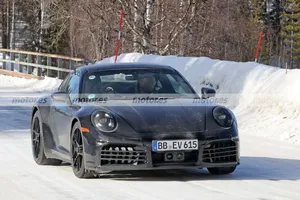 El Porsche 911 GTS Facelift aparece en las pruebas de invierno con un diseño renovado