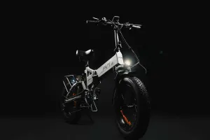 La nueva PVY Z20 Plus impresiona: eBike plegable de doble suspensión y ¡ruedas de 4 pulgadas!