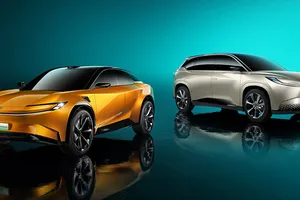Toyota adelanta dos nuevos eléctricos de la familia bZ a través de los Sport Crossover y FlexSpace Concept