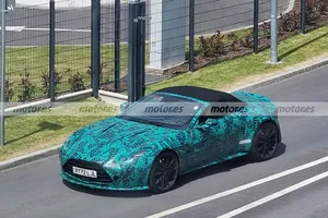 El Aston Martin Vantage Roadster será sometido a una profunda revisión, primeras fotos espía de este descapotable deportivo
