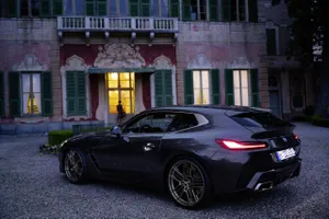 El BMW Concept Touring Coupé mira al pasado y al futuro, el Z4 Roadster se transforma en un elegante y deseado deportivo