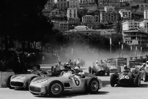 El GP de Mónaco de 1955, regresos, estrenos, chapuzones y adioses