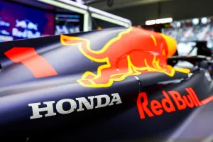Red Bull explica la marcha de Honda y qué pasará ahora que han firmado el acuerdo con Aston Martin