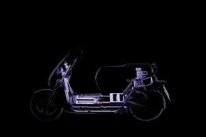 El primer scooter eléctrico de Segway tiene 200 Nm de par, ABS y triple batería
