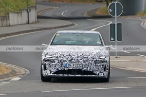El futuro Audi RS 6 e-tron muestra su lado más tecnológico en unas nuevas fotos espía a la salida del complejo de Nürburgring
