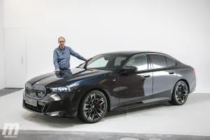 Así es el BMW i5 por dentro y por fuera, sorprende por su innovación (con vídeo)