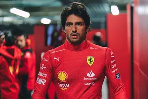 Gasly pide la exclusión de Carlos Sainz y el de Ferrari responde: «Me hicieron lo mismo y no estoy aquí gritando»
