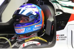 Tom Kristensen recuerda la hazaña de Fernando Alonso en Le Mans: «Es uno de los pilotos más talentosos que he visto»