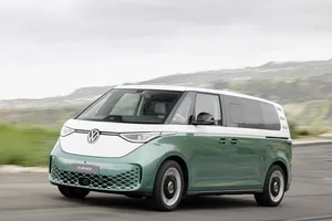 Debuta el nuevo Volkswagen ID. BUZZ Largo, el monovolumen eléctrico de 7 plazas y +500 km de autonomía también llegará a Europa en 2024