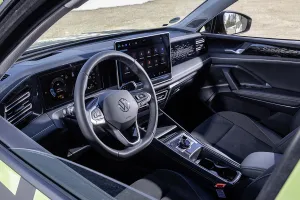 Asómate al interior del nuevo Volkswagen Tiguan, cambio radical en el SUV compacto que llegará con cinco motores