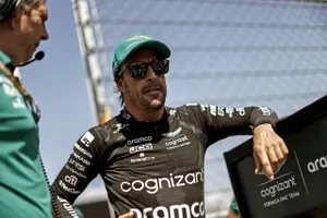 Fernando Alonso, noveno y a «enderezar» el Aston Martin: «Es el momento de apretar los dientes»