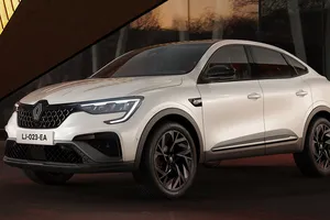 Desvelado el nuevo Renault Arkana 2024, el popular SUV Coupé con tecnología HEV estrena diseño y versión Esprit Alpine