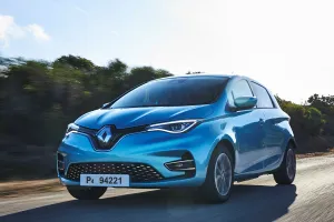 La despedida del Renault ZOE se acerca, el modelo que revolucionó los utilitarios eléctricos allana el camino al nuevo 5 E-Tech